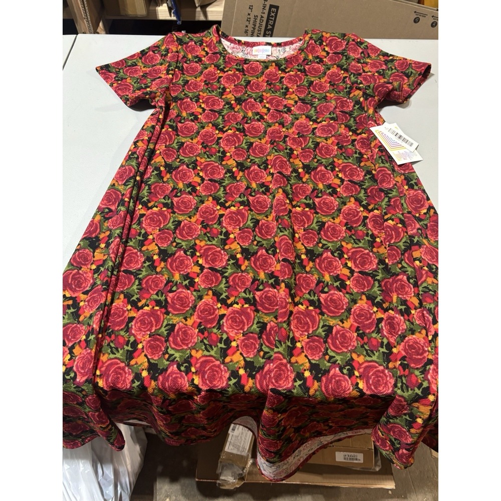 NWT LuLaRoe Carly Dress S Raspberry Red Roses [Amelia Material!]‎